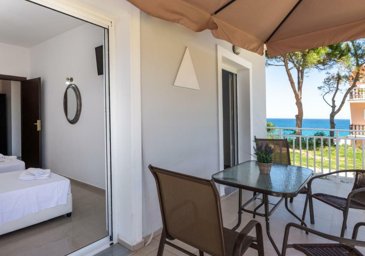 Villa Antonis Deluxe Apartments アモウディ エクステリア 写真