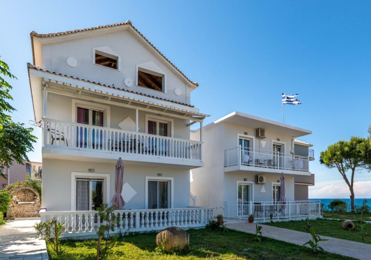 Villa Antonis Deluxe Apartments アモウディ エクステリア 写真