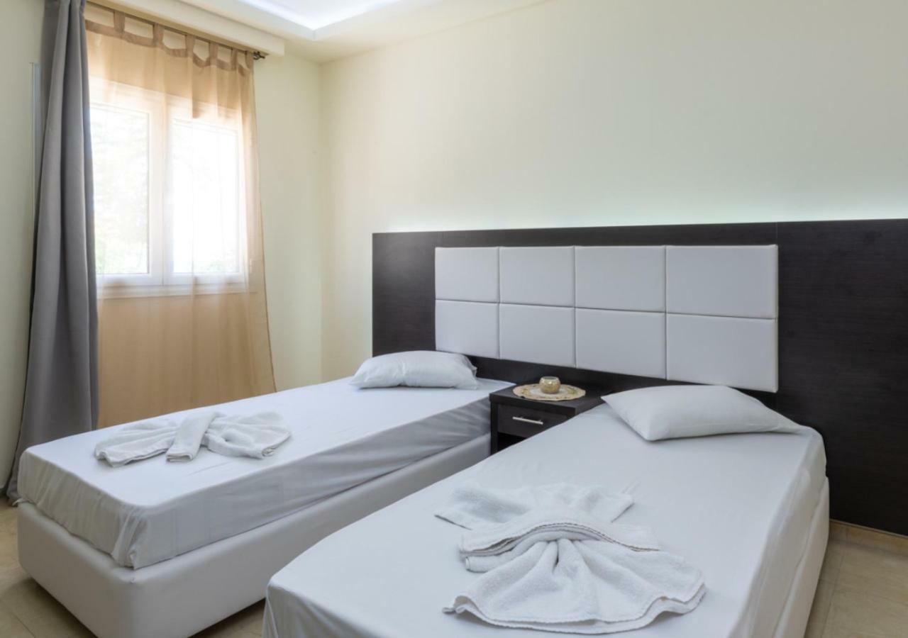 Villa Antonis Deluxe Apartments アモウディ エクステリア 写真