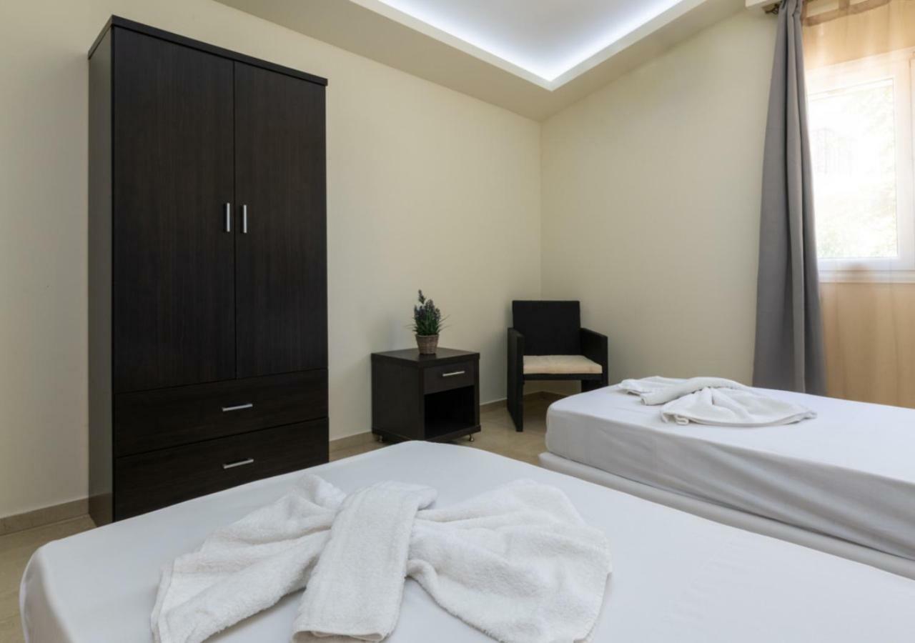 Villa Antonis Deluxe Apartments アモウディ エクステリア 写真