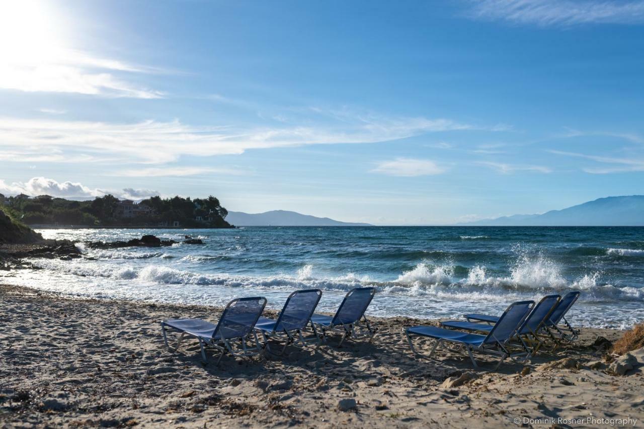 Villa Antonis Deluxe Apartments アモウディ エクステリア 写真